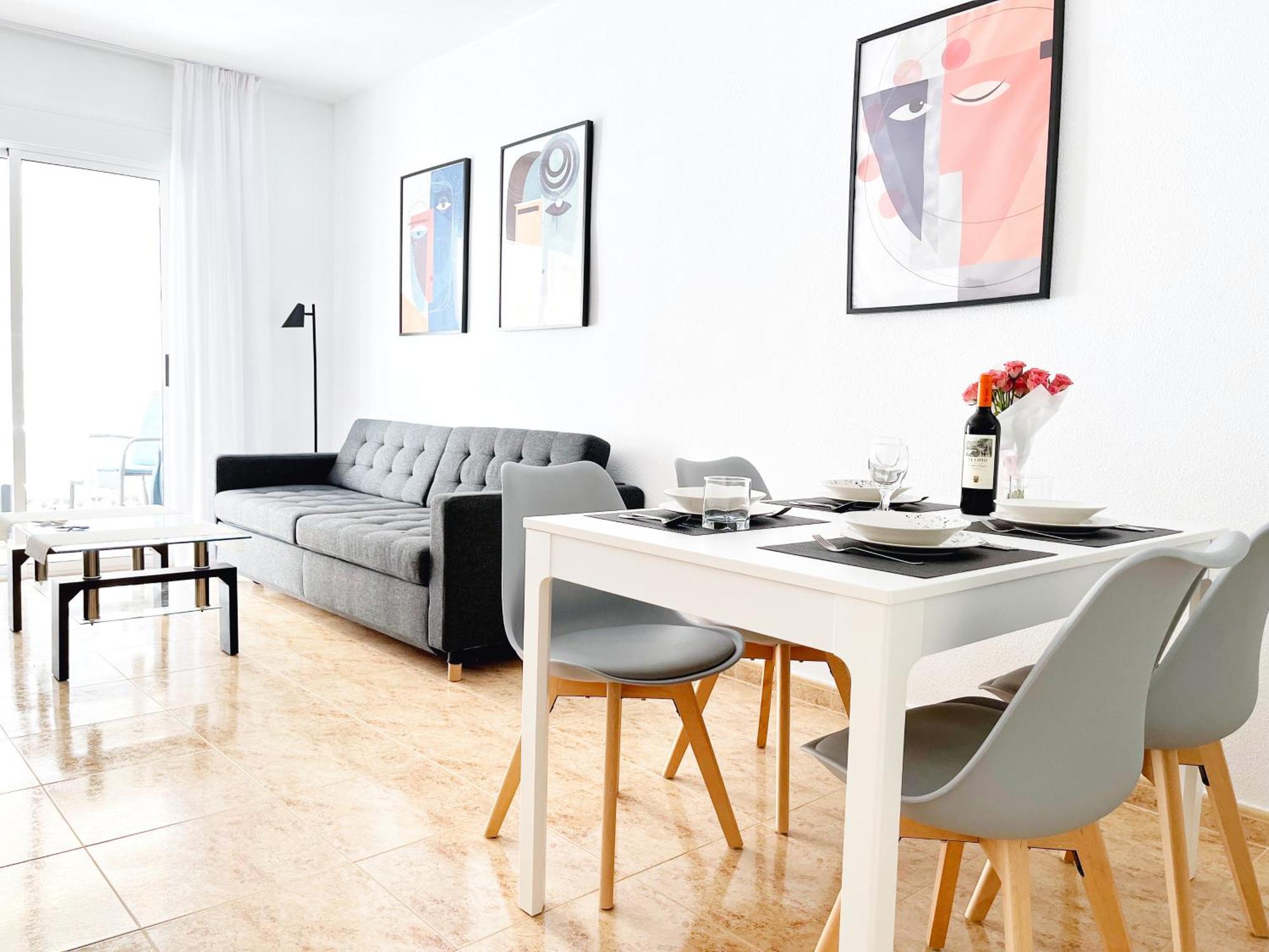 Cozy Apartment Near Playa Del Cura In ตอร์เรเวียคา ภายนอก รูปภาพ